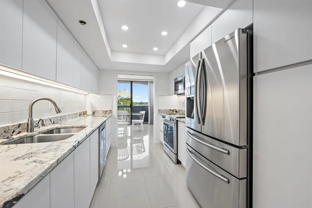 123 Lakeshore Drive #445 North Palm Beach, FL 33408