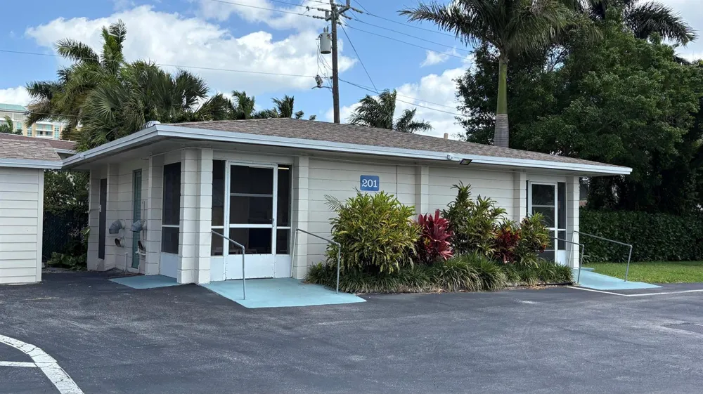 200 Horizon W #102 Boynton Beach, FL 33435