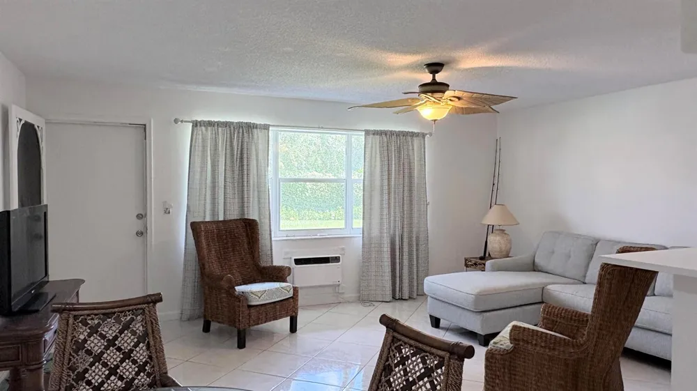 200 Horizon W #102 Boynton Beach, FL 33435