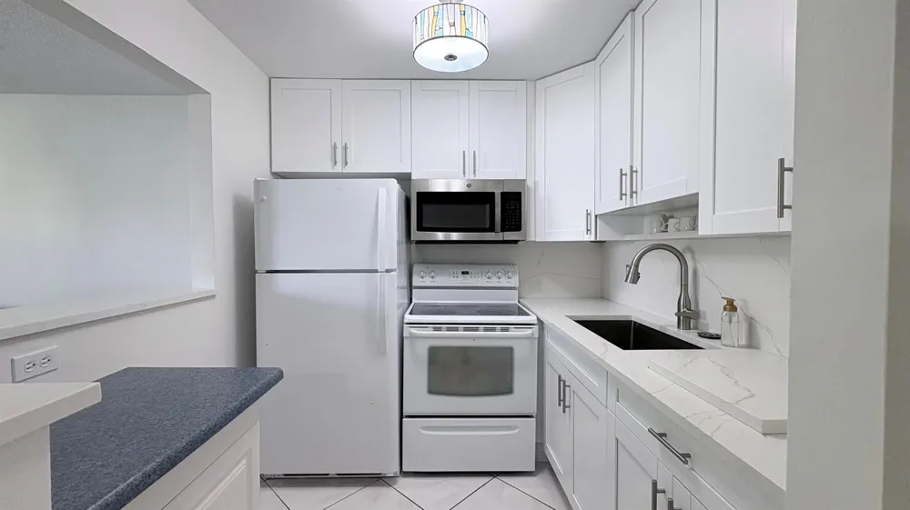 200 Horizon W #102 Boynton Beach, FL 33435