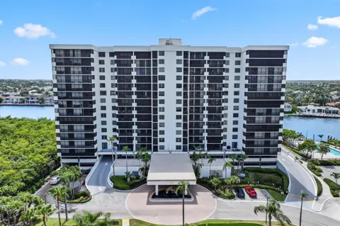 3420 S Ocean Boulevard #4z
