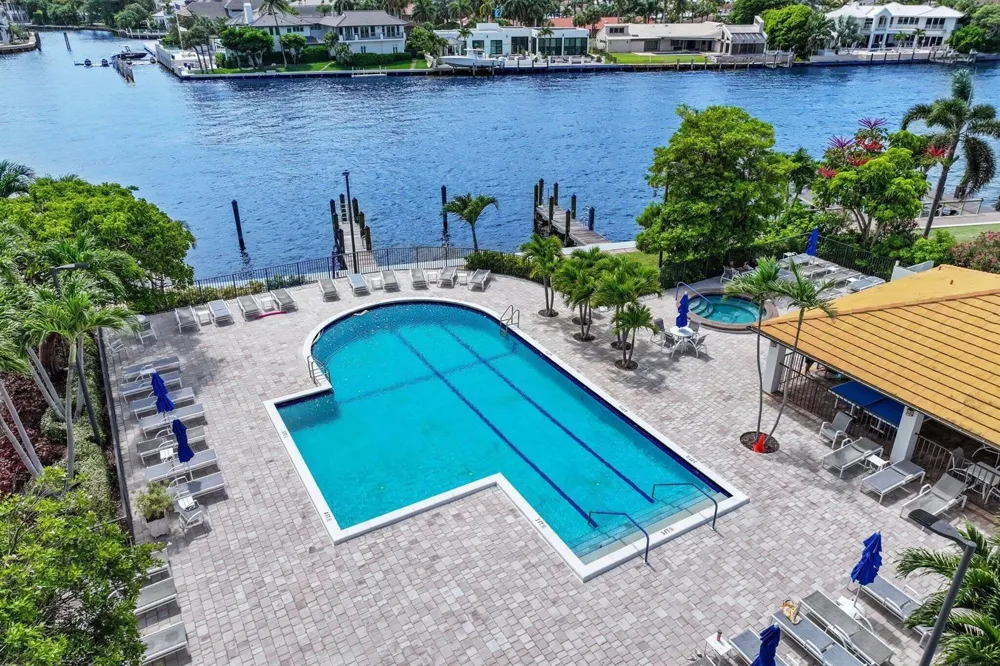 3420 S Ocean Boulevard #4z Highland Beach, FL 33487