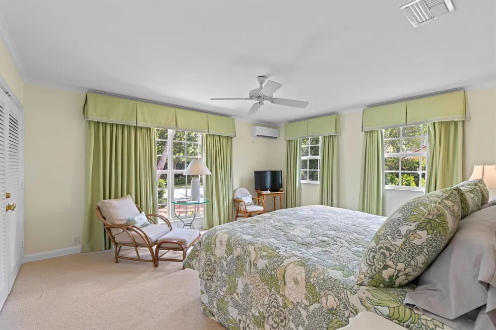 1554 Ocean Way Palm Beach, FL 33480