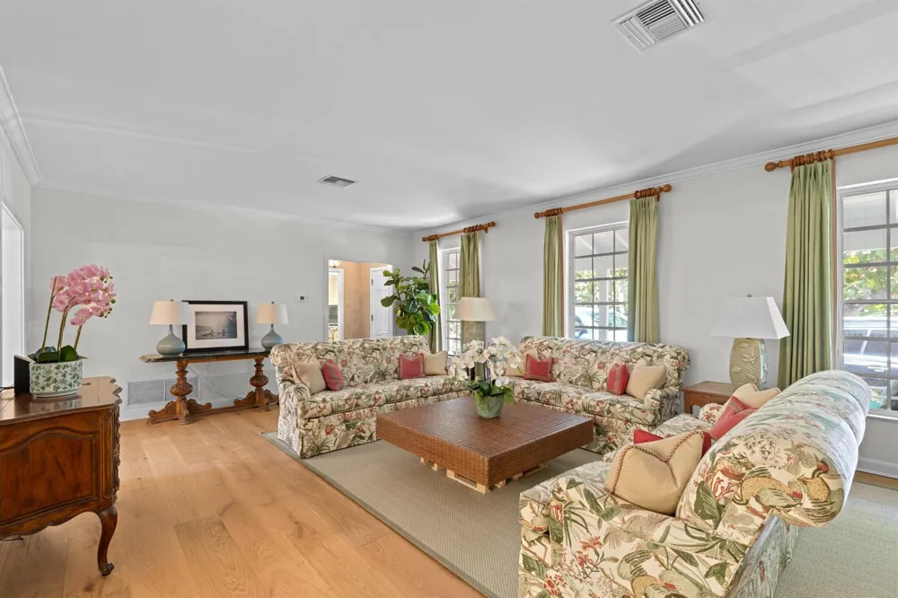1554 Ocean Way Palm Beach, FL 33480