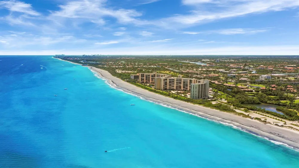 104 Lighthouse Circle #H Tequesta, FL 33469
