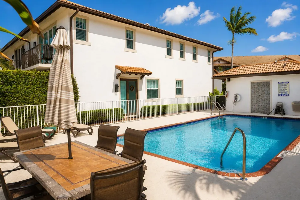 1365 SE 3rd Avenue Pompano Beach, FL 33060