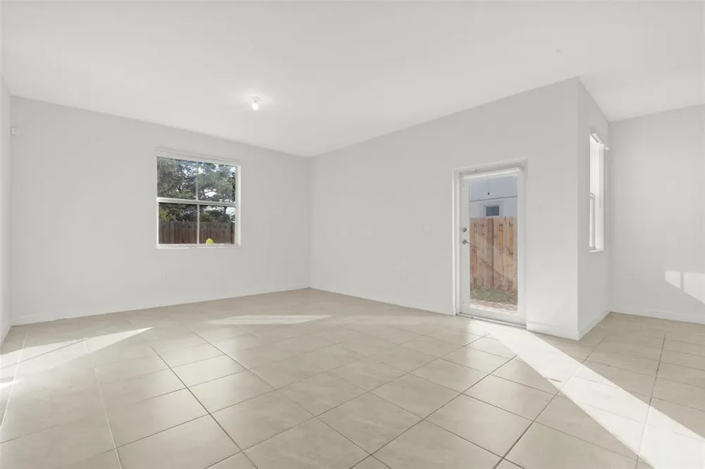 2441 NW 131st Circle #2441 Miami, FL 33167