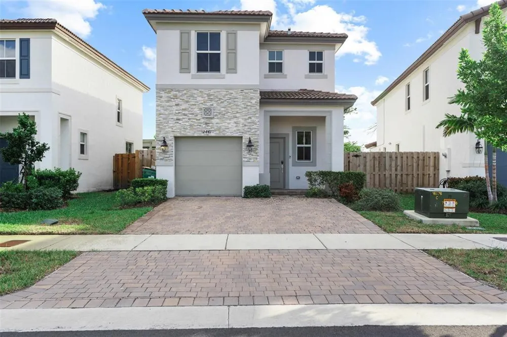 2441 NW 131st Circle #2441 Miami, FL 33167