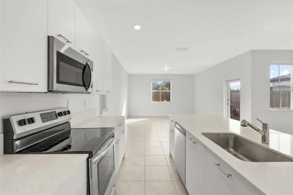 2441 NW 131st Circle #2441 Miami, FL 33167