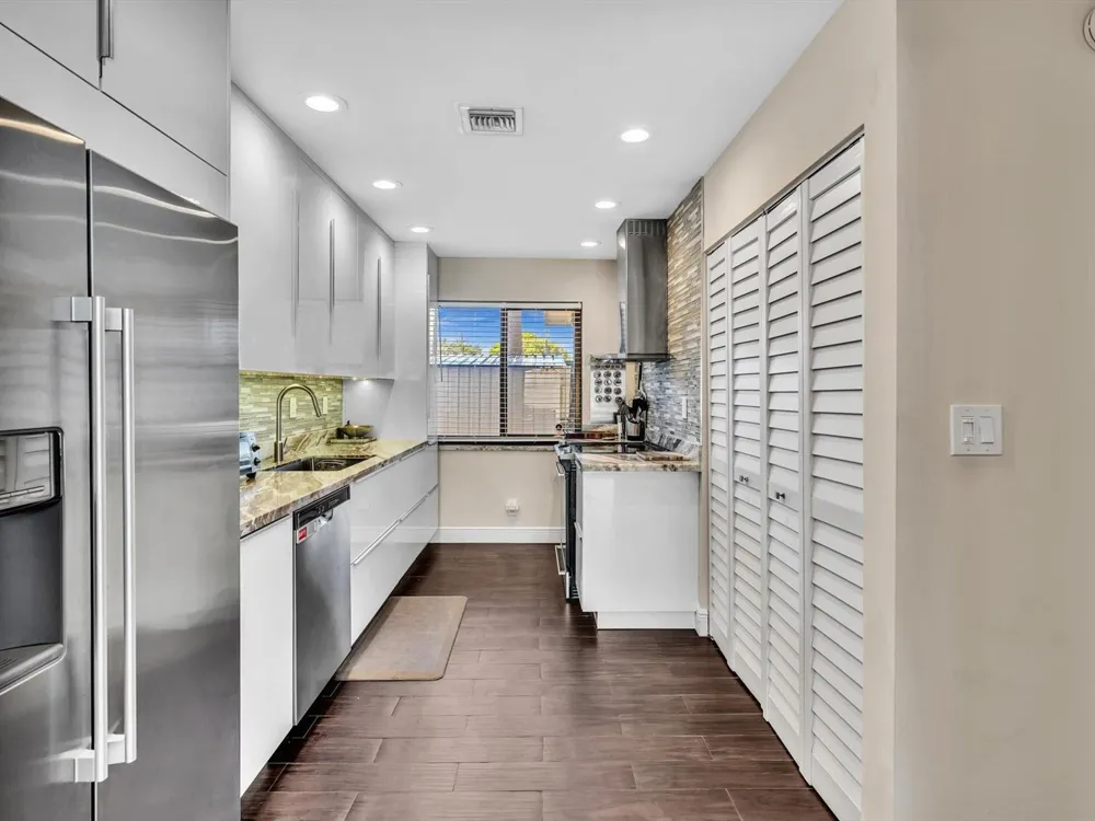 3432 NE 16th Avenue Oakland Park, FL 33334