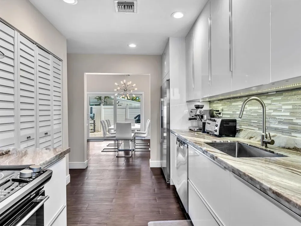 3432 NE 16th Avenue Oakland Park, FL 33334