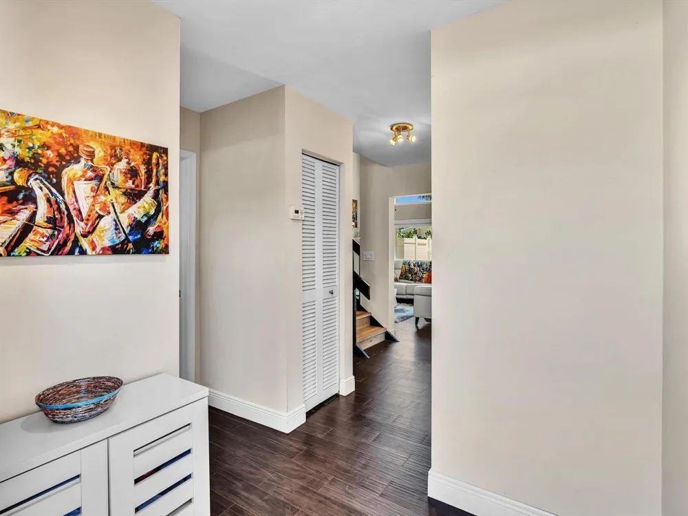 3432 NE 16th Avenue Oakland Park, FL 33334