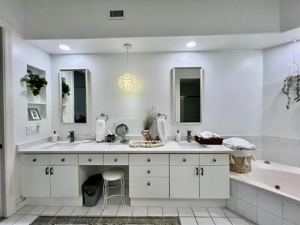 2431 NW 59th Street #404 Boca Raton, FL 33496