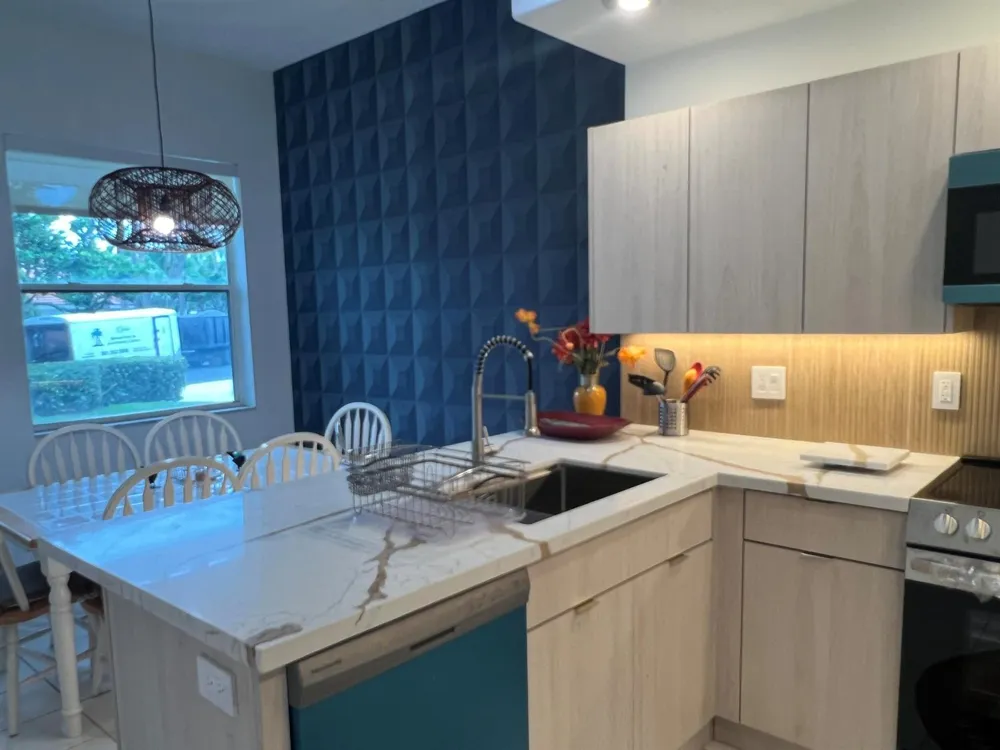 2431 NW 59th Street #404 Boca Raton, FL 33496