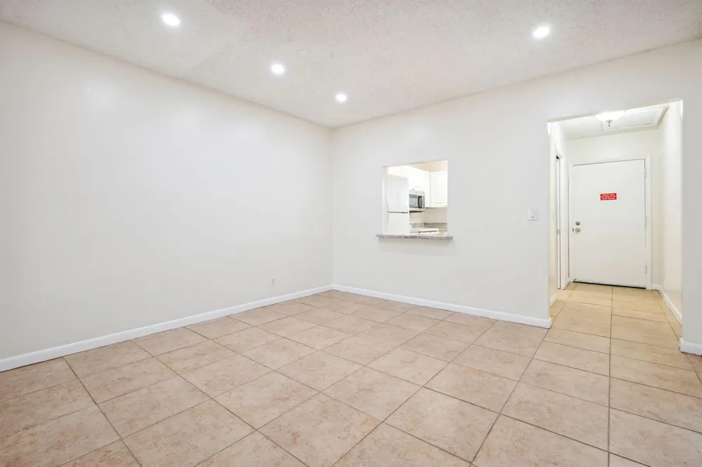 308 Southwind Court #6 North Palm Beach, FL 33408