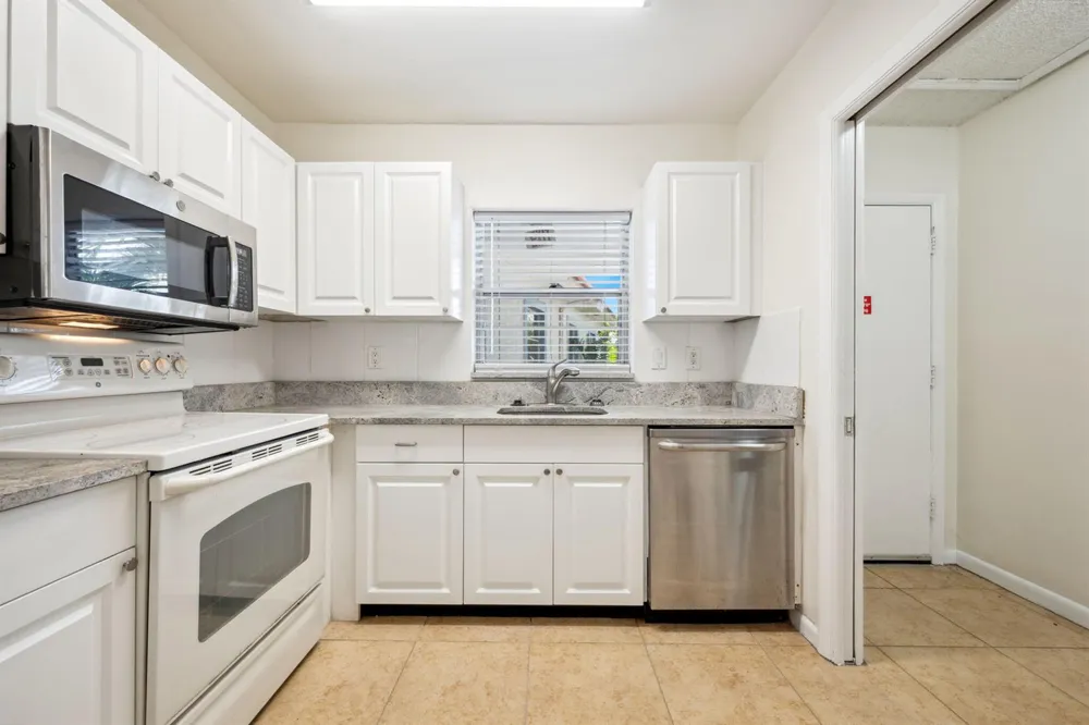 308 Southwind Court #6 North Palm Beach, FL 33408