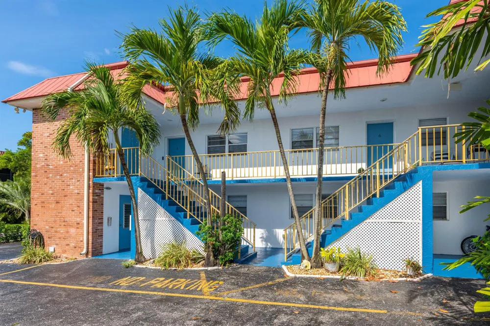308 Southwind Court #6 North Palm Beach, FL 33408