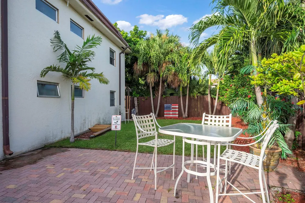 308 Southwind Court #6 North Palm Beach, FL 33408