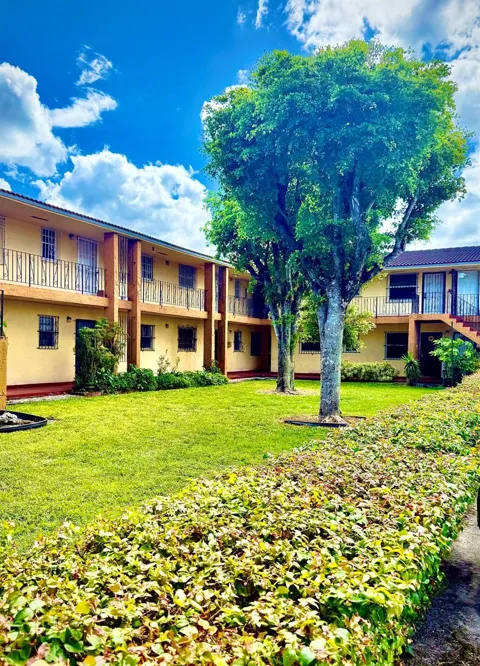 4050 NW 135th Street #22-1