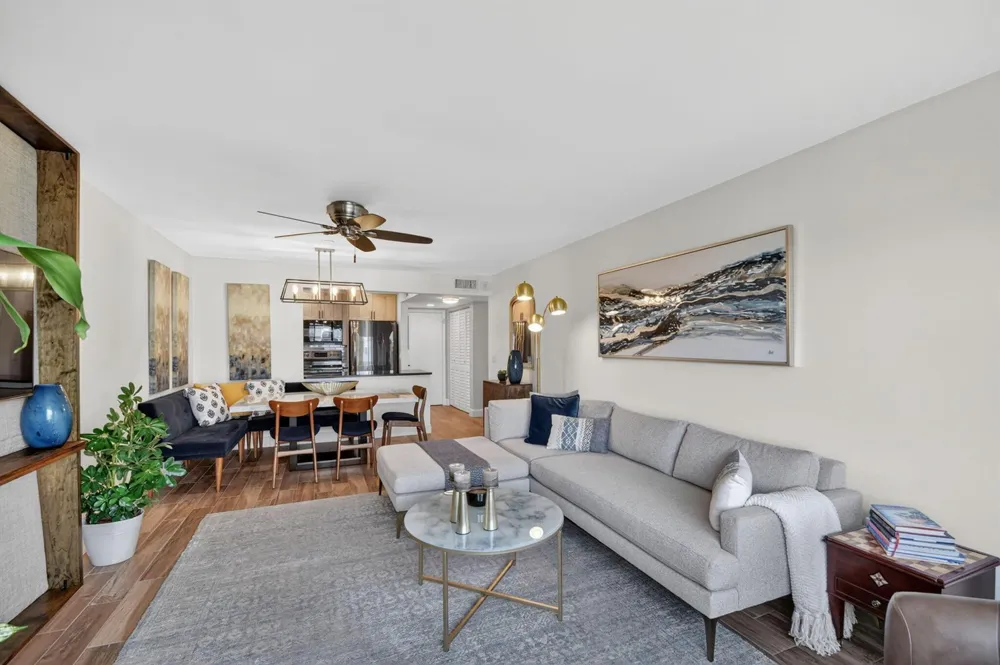 1502 S Lakeside Drive #214 