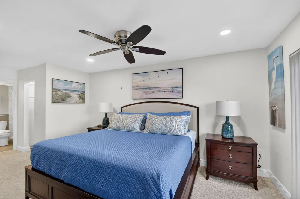 1502 S Lakeside Drive #214 