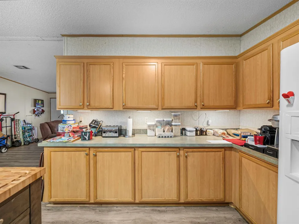 11404 Lithia Pinecrest Road 