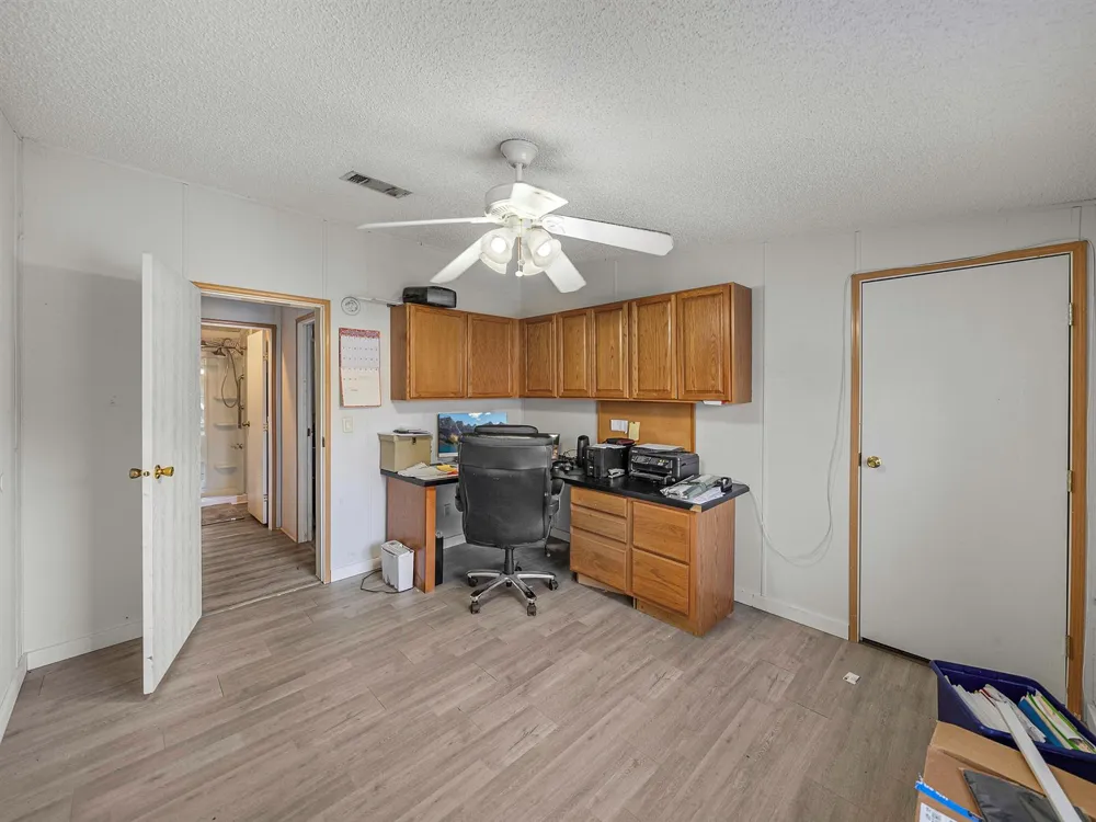 11404 Lithia Pinecrest Road 