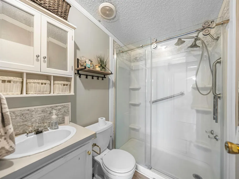11404 Lithia Pinecrest Road 