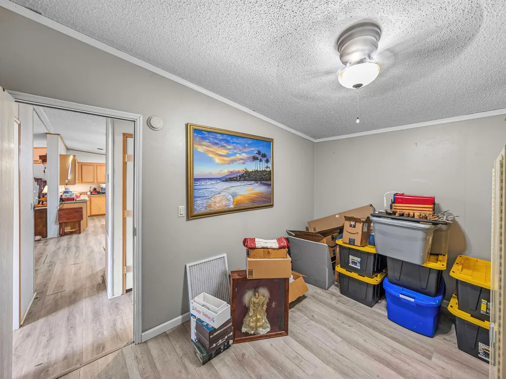 11404 Lithia Pinecrest Road 