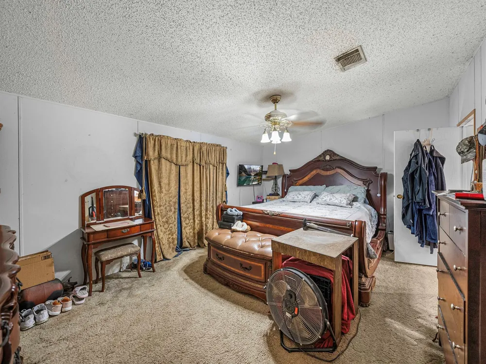 11404 Lithia Pinecrest Road 