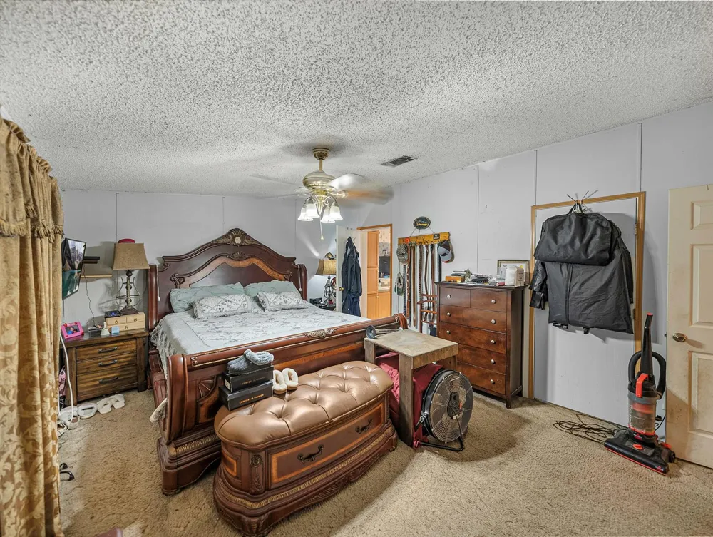 11404 Lithia Pinecrest Road 