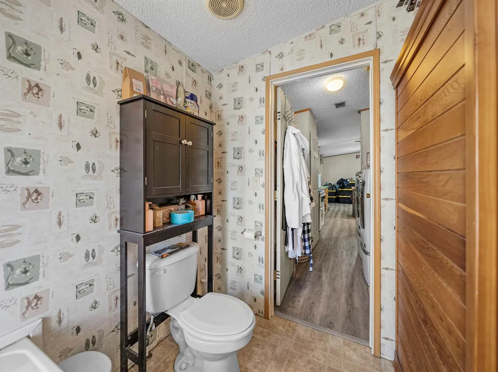 11404 Lithia Pinecrest Road 