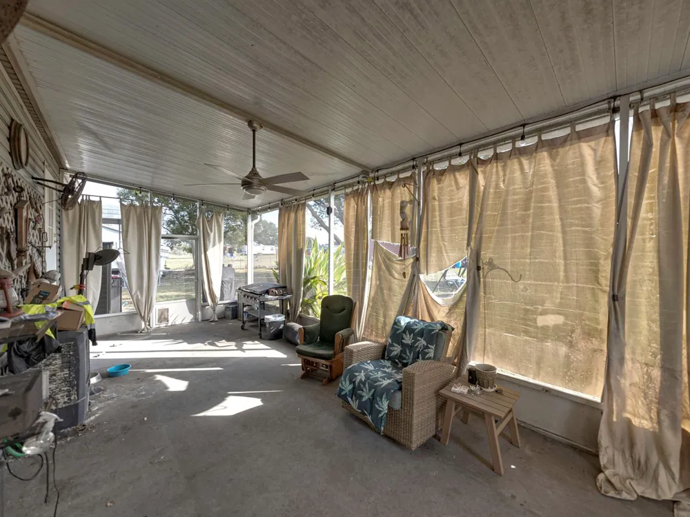 11404 Lithia Pinecrest Road 