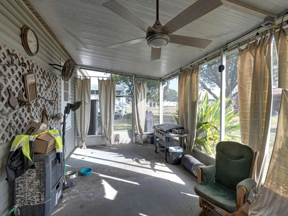 11404 Lithia Pinecrest Road 
