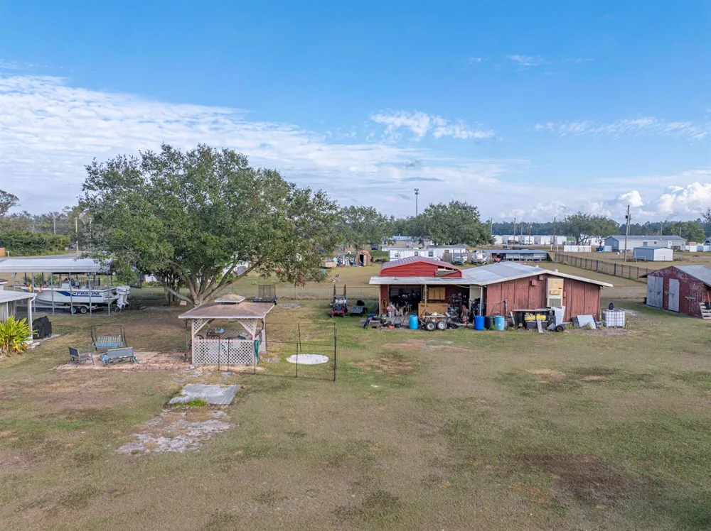 11404 Lithia Pinecrest Road 