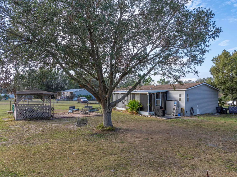11404 Lithia Pinecrest Road 