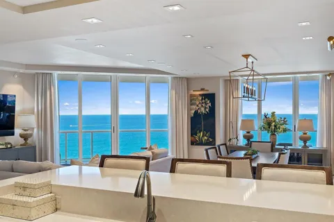 2700 Ocean Drive #2304b