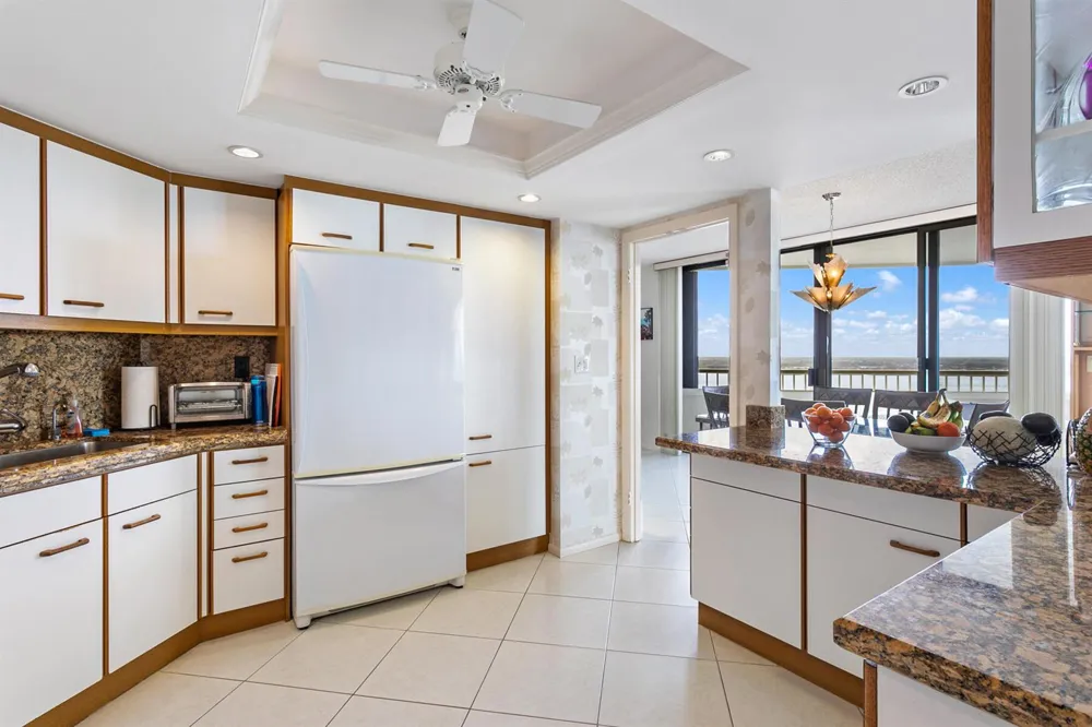 5070 Ocean Drive #21c Singer Island, FL 33404
