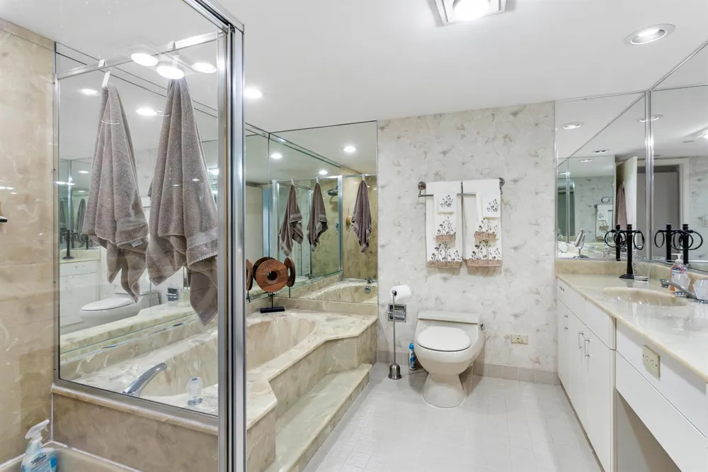 5070 Ocean Drive #21c Singer Island, FL 33404