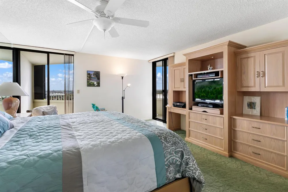 5070 Ocean Drive #21c Singer Island, FL 33404