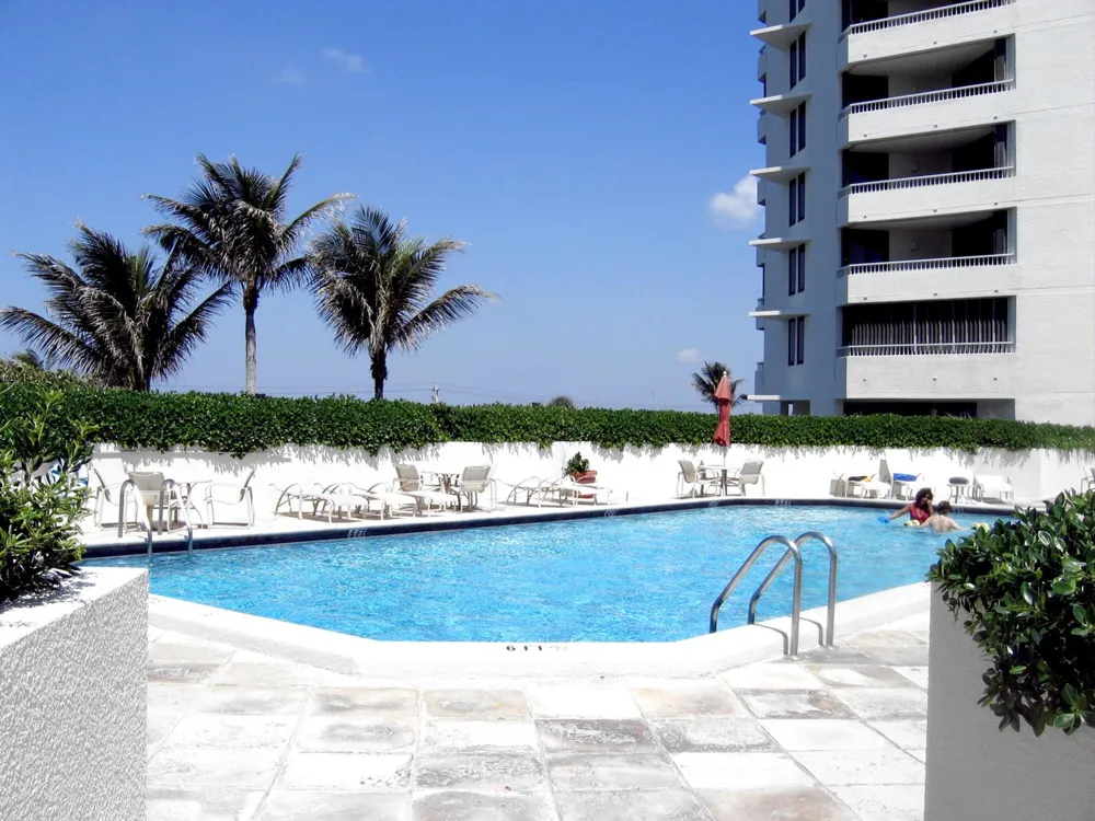 5070 Ocean Drive #21c Singer Island, FL 33404