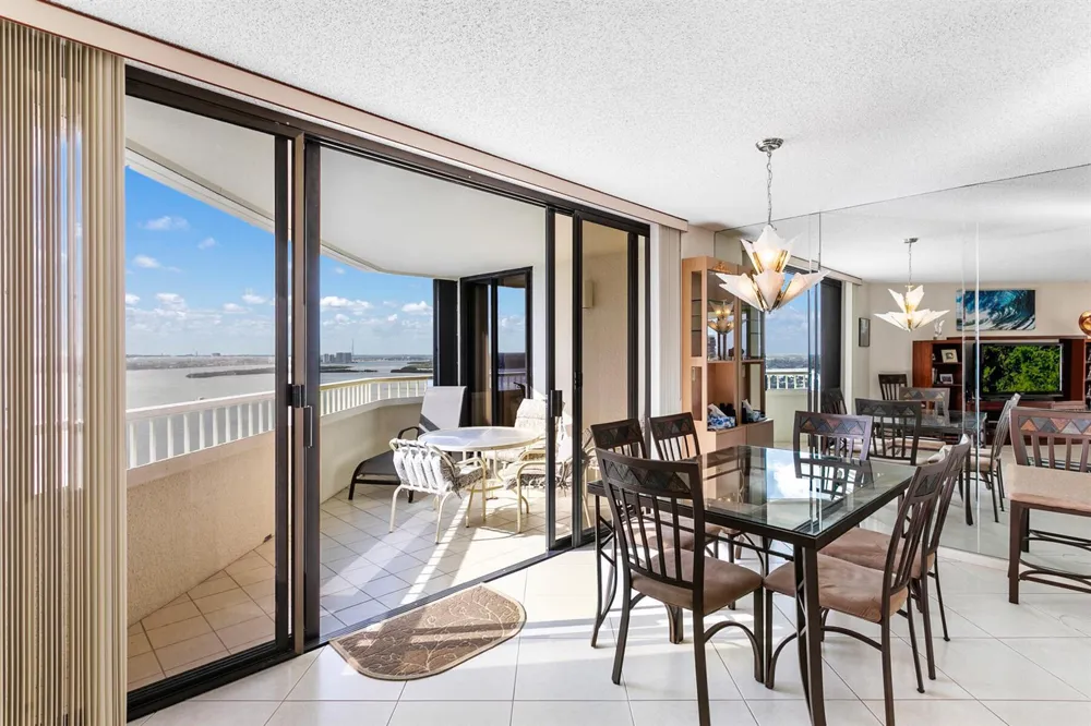 5070 Ocean Drive #21c Singer Island, FL 33404