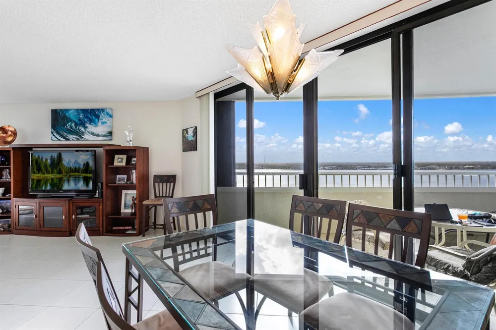 5070 Ocean Drive #21c Singer Island, FL 33404