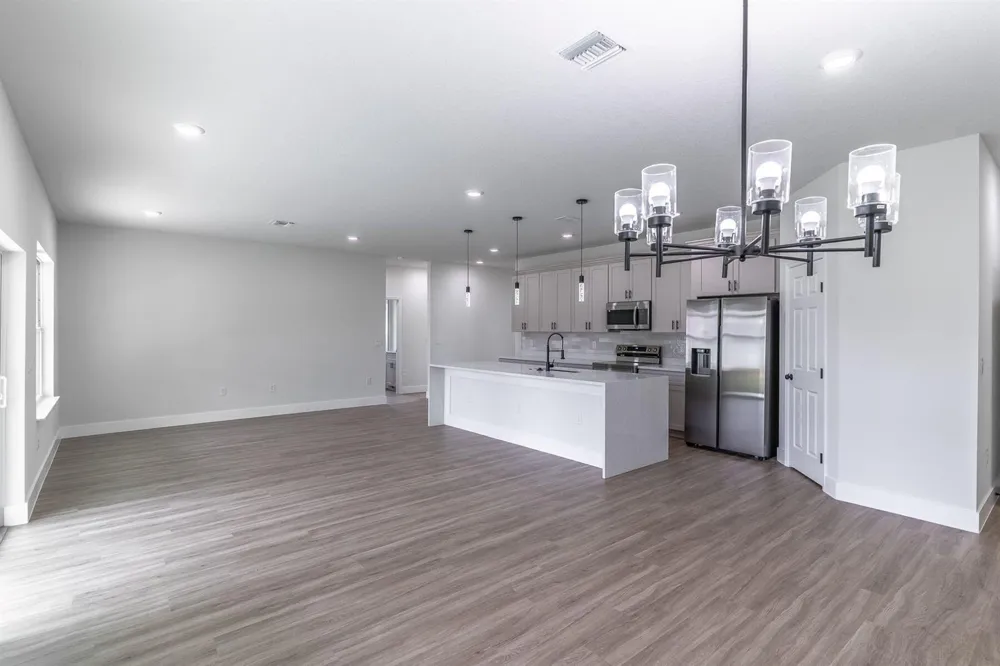 983 NW Pace Dr Drive NW Palm Bay, FL 32907