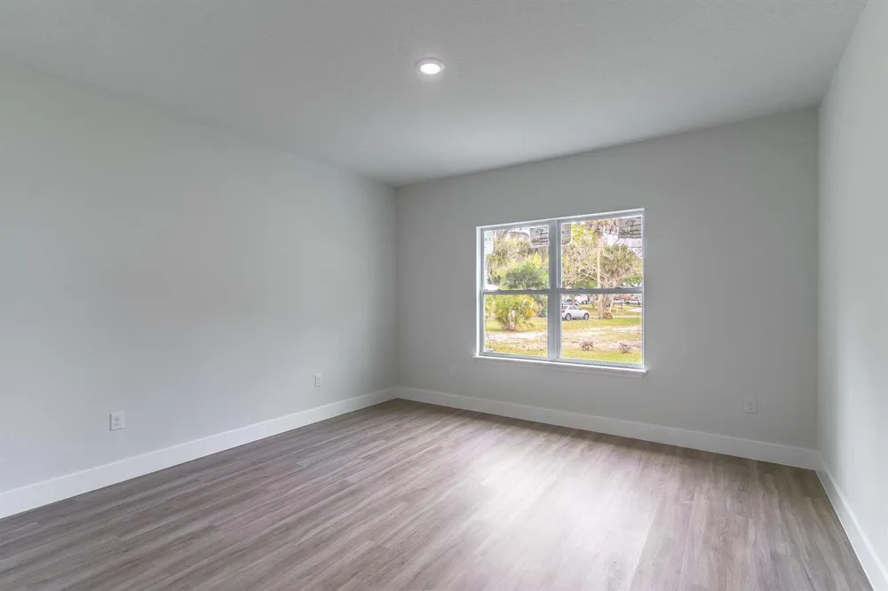 983 NW Pace Dr Drive NW Palm Bay, FL 32907