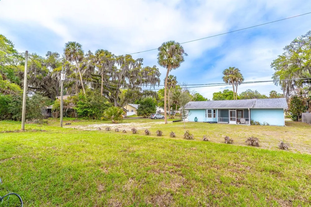 983 NW Pace Dr Drive NW Palm Bay, FL 32907