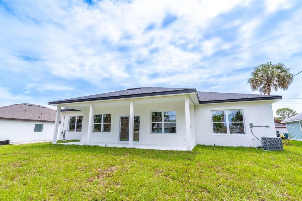 983 NW Pace Dr Drive NW Palm Bay, FL 32907