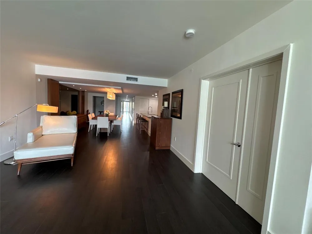 9400 W Bay Harbor Drive #202 Bay Harbor Islands, FL 33154
