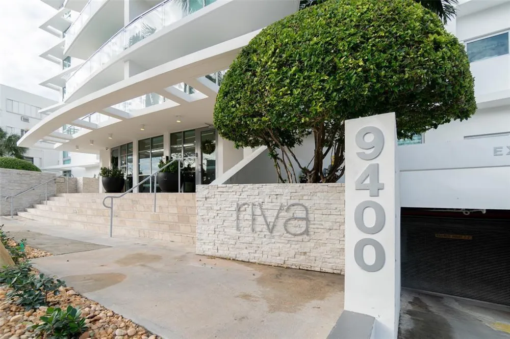 9400 W Bay Harbor Drive #202 Bay Harbor Islands, FL 33154