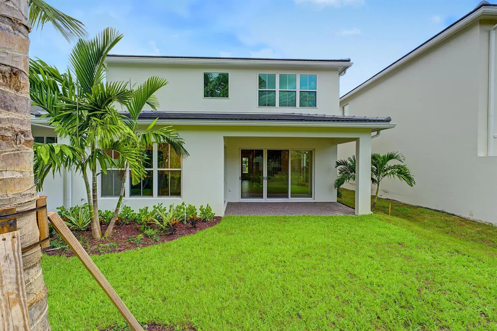 138 Parkside Way #10 Royal Palm Beach, FL 33414